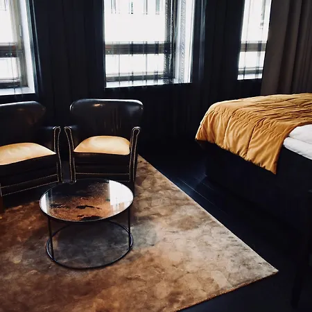 F6 Hotel 4*