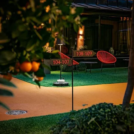 F6 Hotel 4*