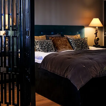 F6 Hotel 5*